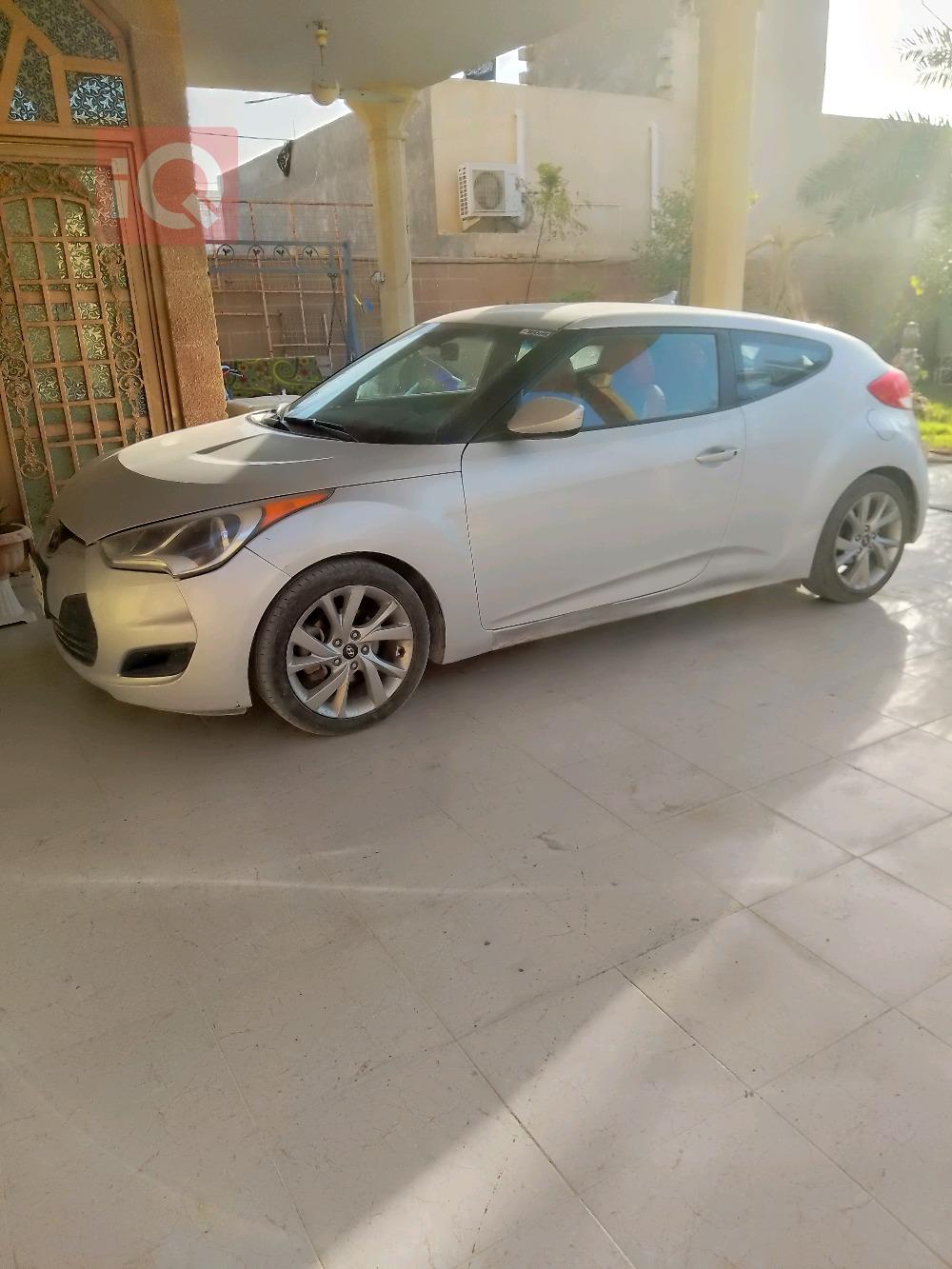 Hyundai Veloster